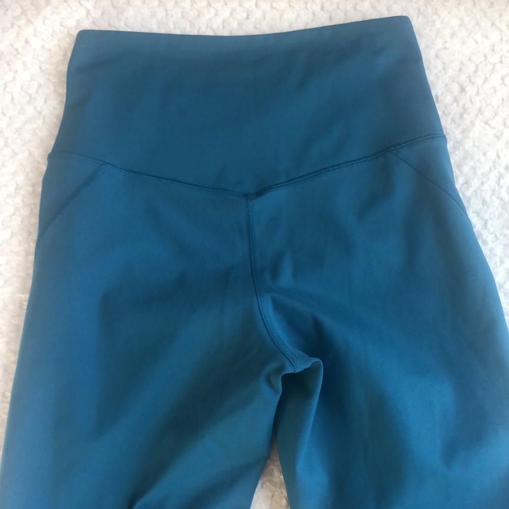 Girlfriend Collective Leggings aqua Turquoise teal color - Picture 8 of 13